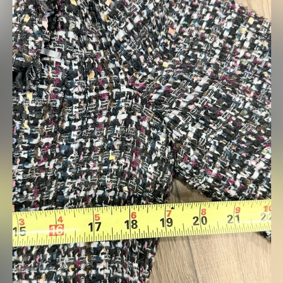 McGinn for Nordstrom Black MultiColored Tweed Fringe Chain Trim Blazer
Size 10 - Picture 8 of 8